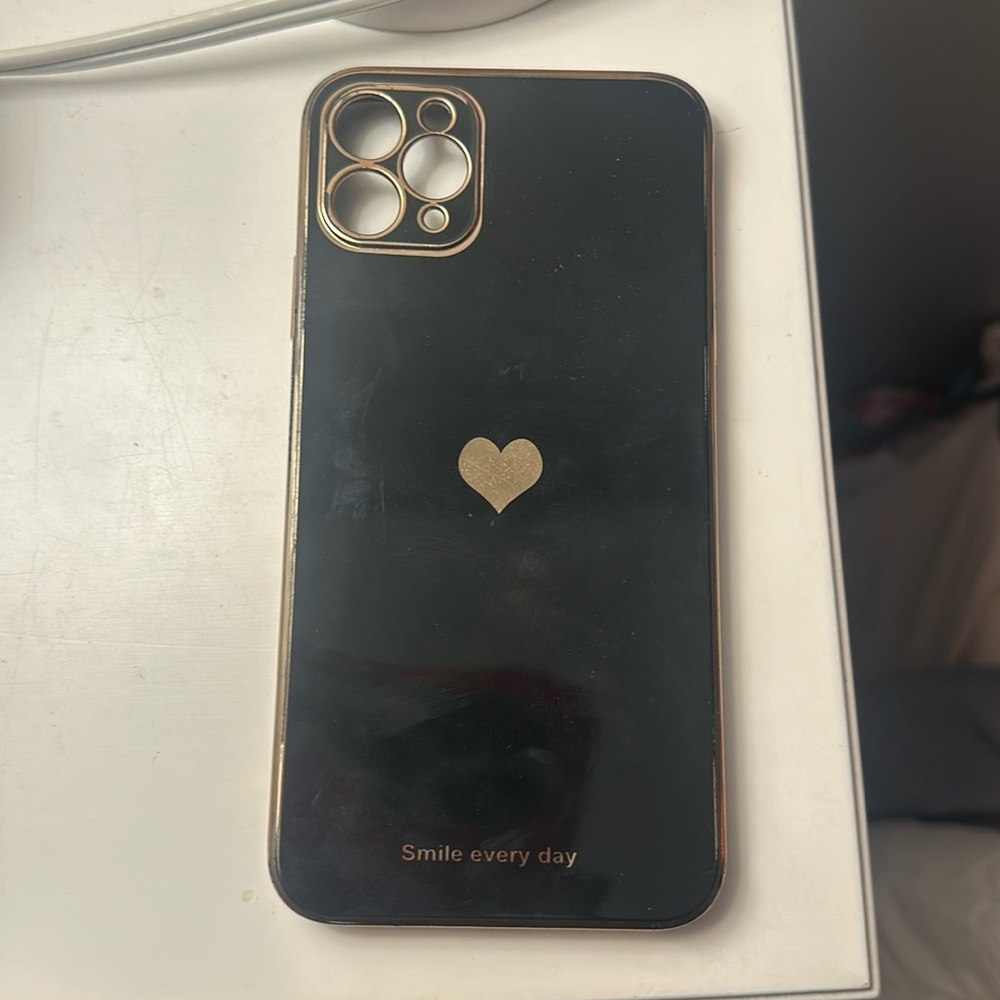 iphone 11 pro max phone case “smile every day”